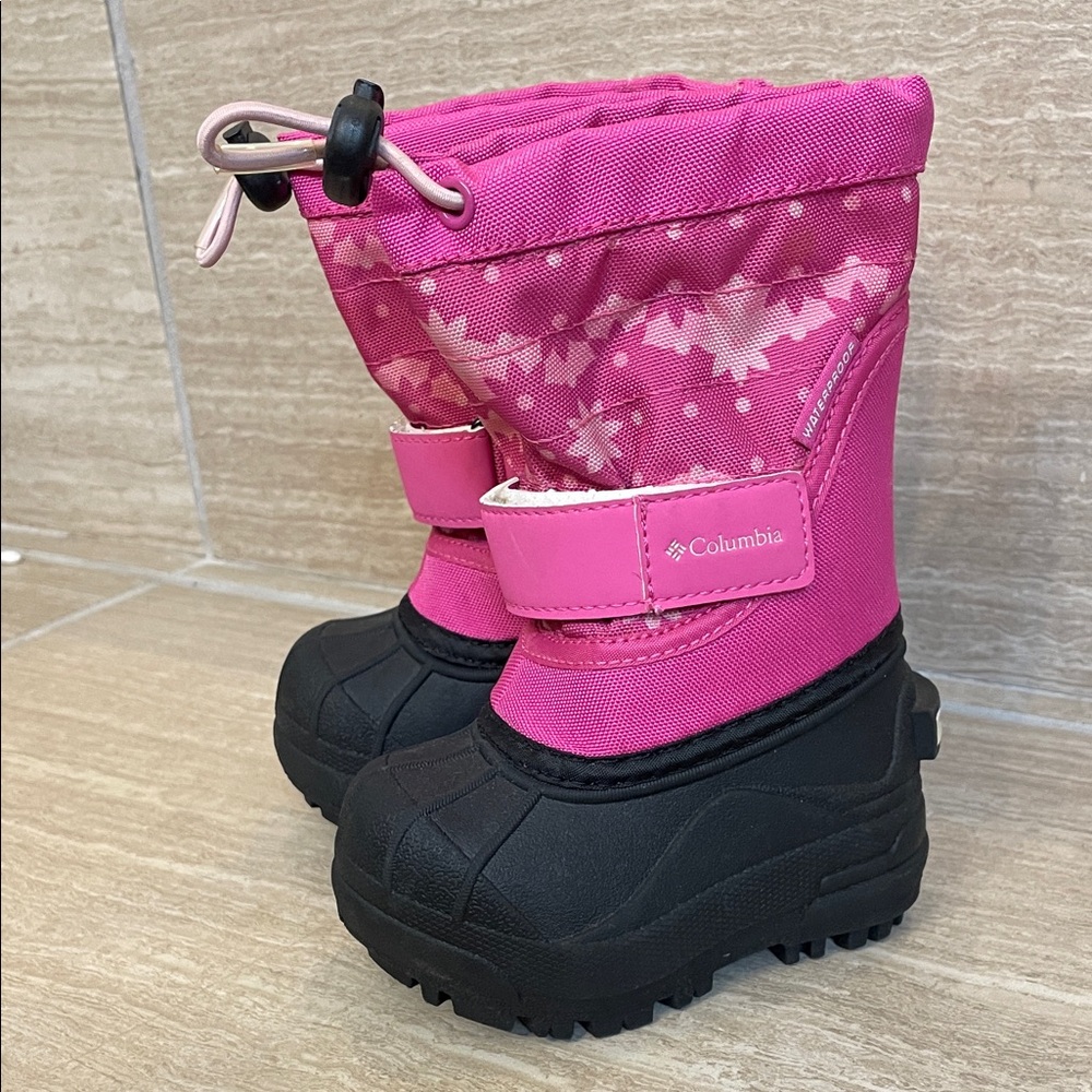 COLUMBIA UEC Girls' Pink Snow Boots Waterproof Black Rubber Sole Size 4 - Picture 2 of 11